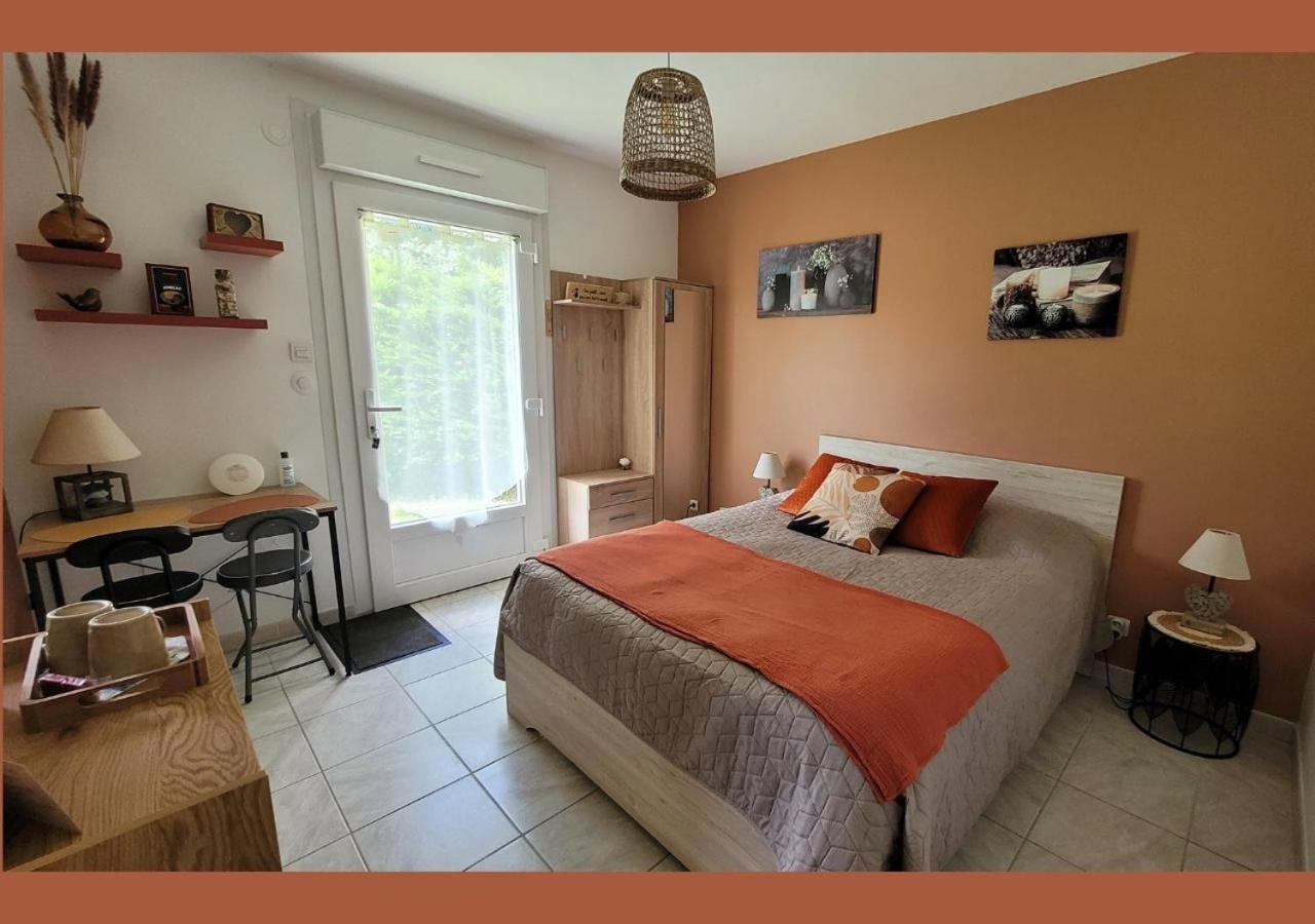 Vivre Benaise Chambre D'Hotes Chaunac Eksteriør billede